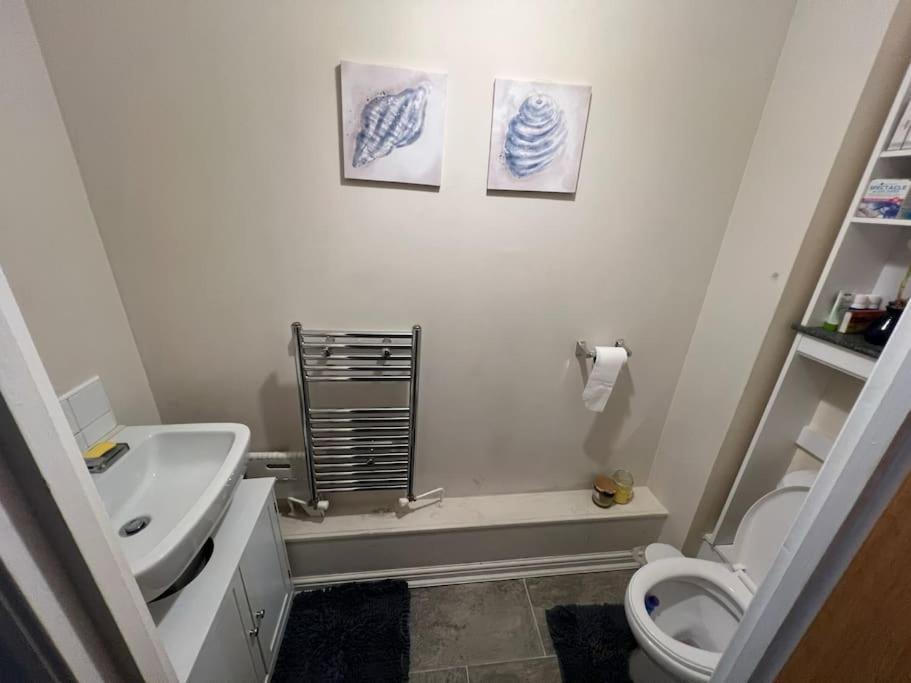 Excel Single Room - 5Mins To Excel & 10Mins To Canary Wharf ロンドン エクステリア 写真
